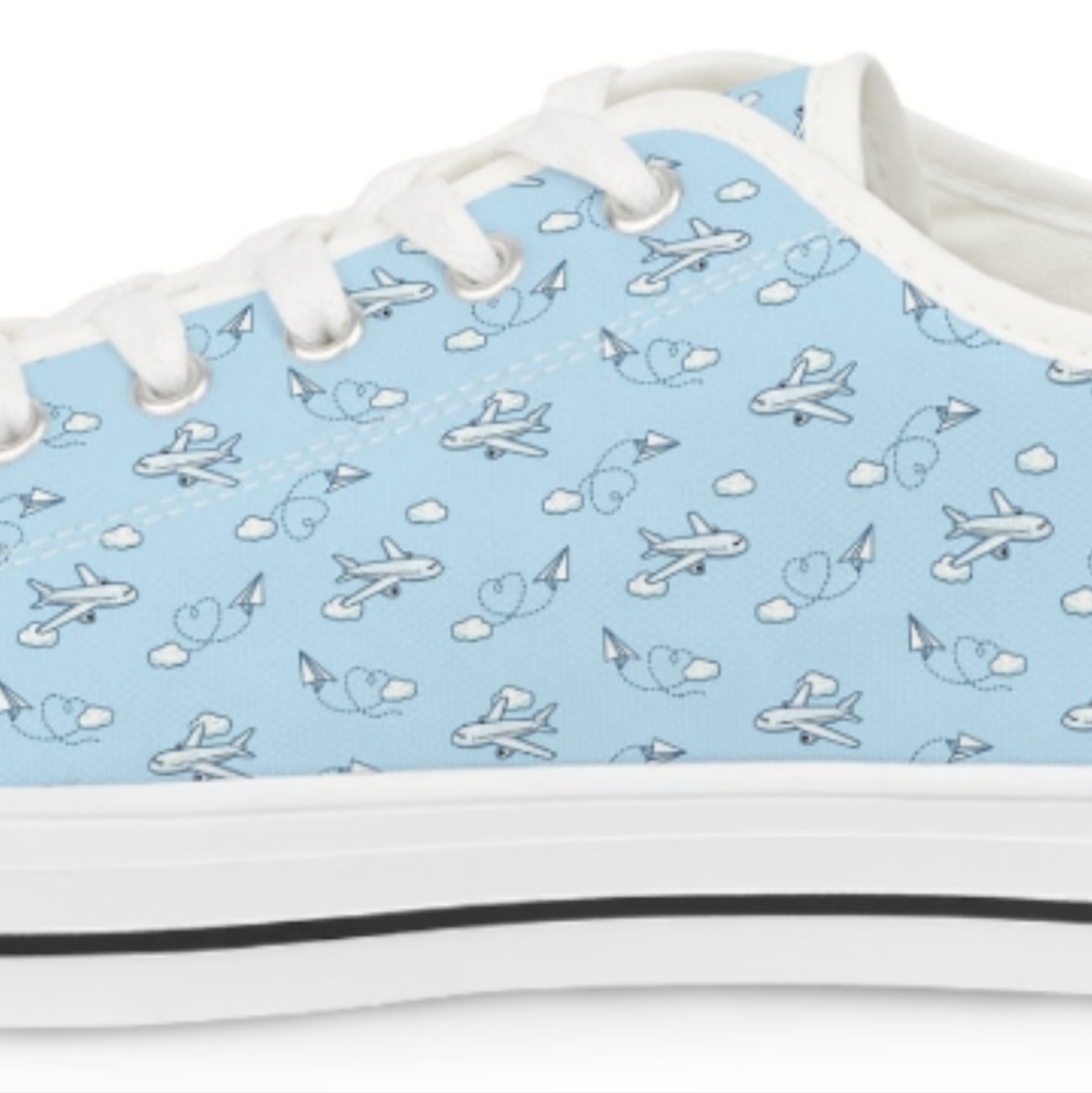 BNWT Custom Airplane & Paper Planes Pattern Low Top Sneakers US 39